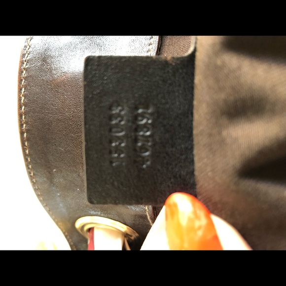 Small wear at the bottom but otherwise looks new - Picture 5 of 6